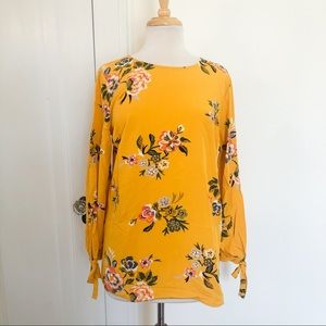 Yellow Floral Blouse ☀️